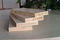 大芯板和多层实木板哪个好？